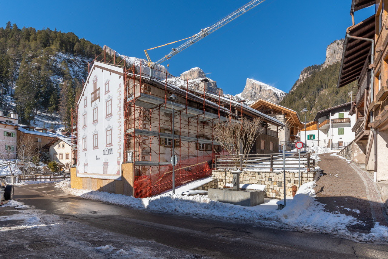 Appartamento nuovo in edificio storico in Val di Fassa