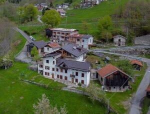 Fienile da ristrutturare in posizione panoramica