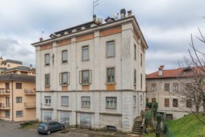 Palazzina da ristrutturare in pieno centro