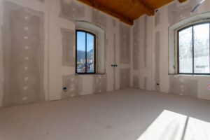 T366 – Bilocale al primo piano ad angolo