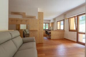 Appartamento con ampio terrazzo panoramico a Dont