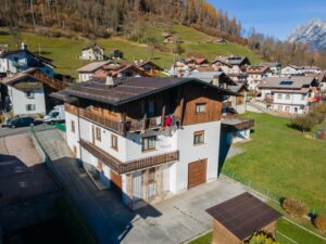 Rivamonte Agordino –   9 locali  � 350000 T956