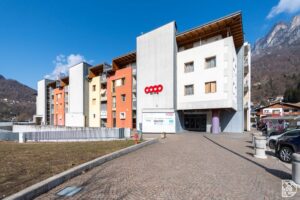 Negozio ad Agordo – Locale commerciale in posizione centrale e di forte passaggio