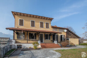 Villetta singola con scoperto di proprietà