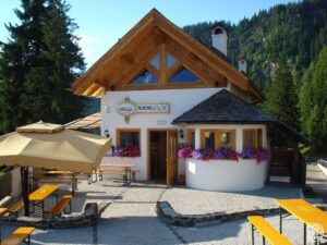 Attività ristorativa panoramica nelle Dolomiti – Belvedere Grill-Bar